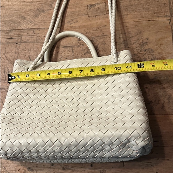 Quince Italian Leather Handwoven Satchel – Bone – Handcrafted in Italy - Picture 11 of 14